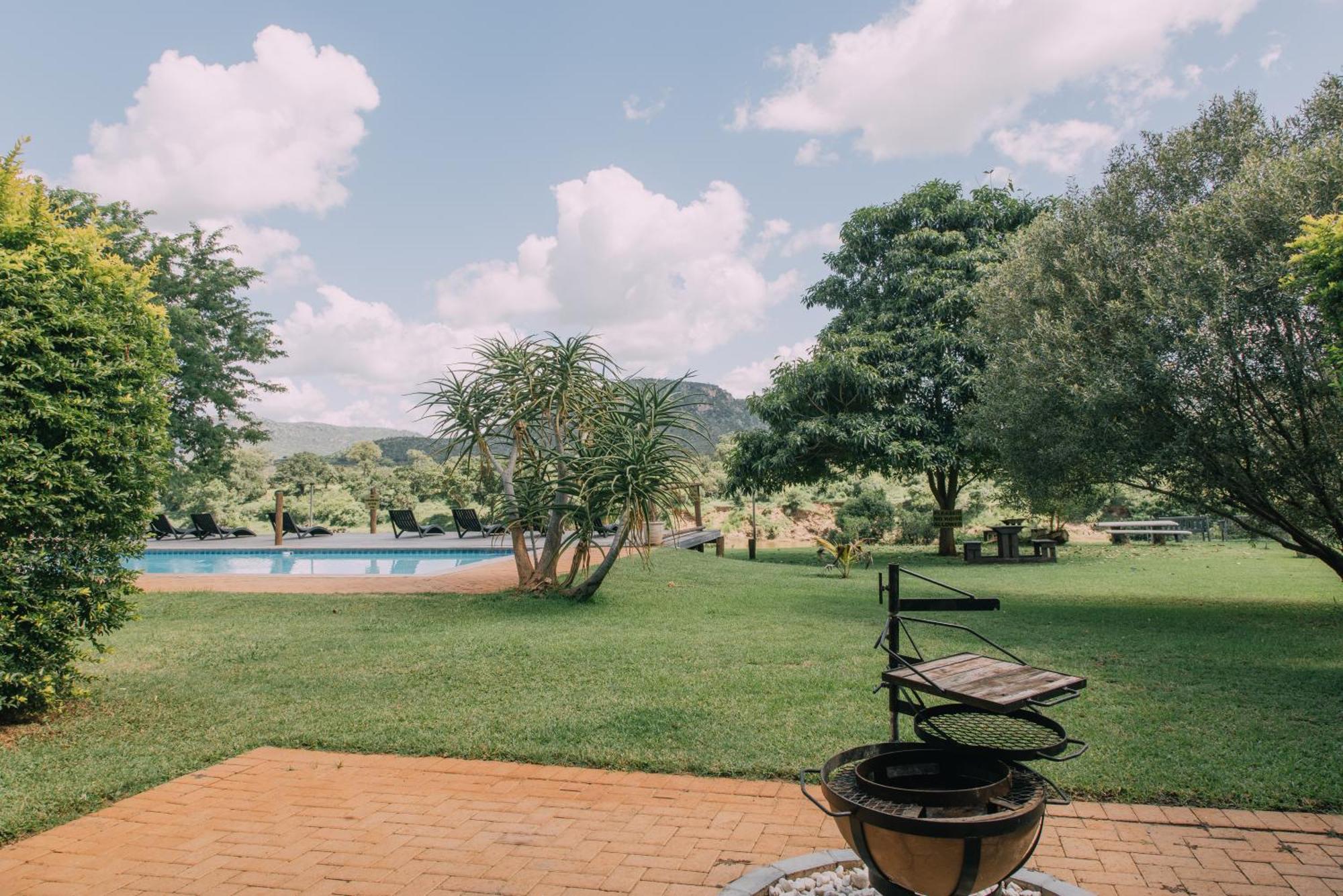 Kruger View Chalets Малелейн Екстериор снимка
