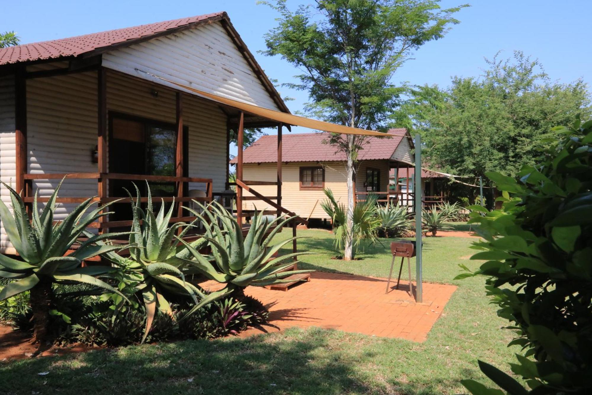 Kruger View Chalets Малелейн Екстериор снимка